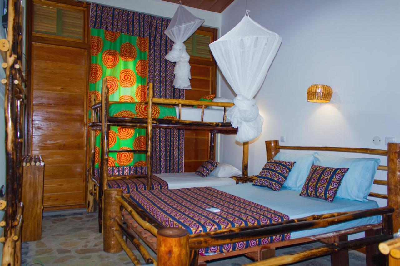 Residencial Tamarindos Bed & Breakfast Morro Peixe Exterior photo